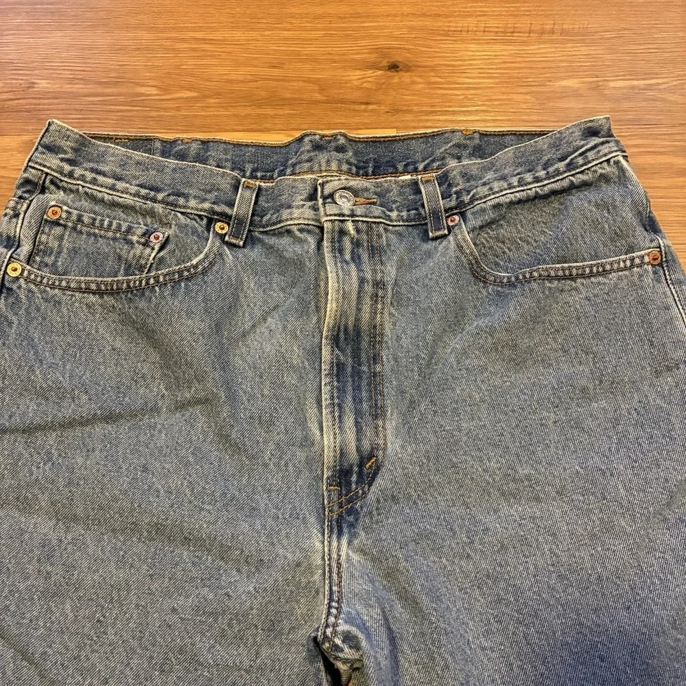 Vintage Levi's 505 Jean Shorts Men's 38 Blue Denim Light Wash Regular‎ Jorts Y2K